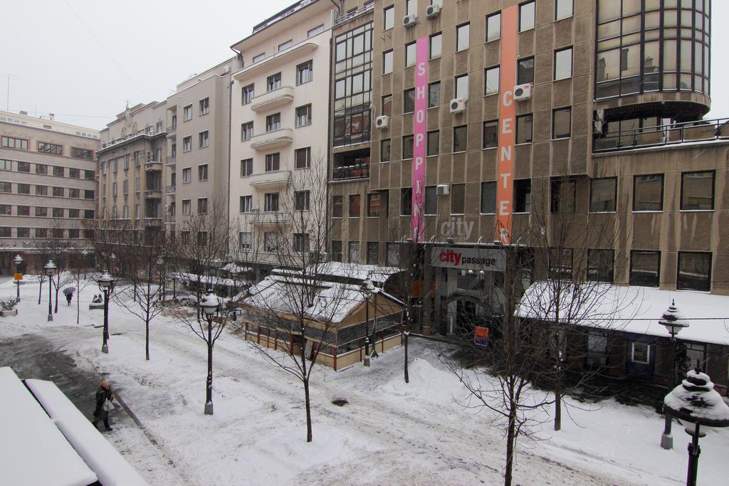 White Apartment Belgrad Exteriör bild