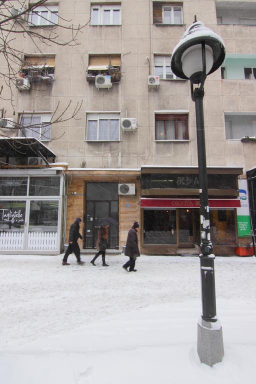 White Apartment Belgrad Exteriör bild